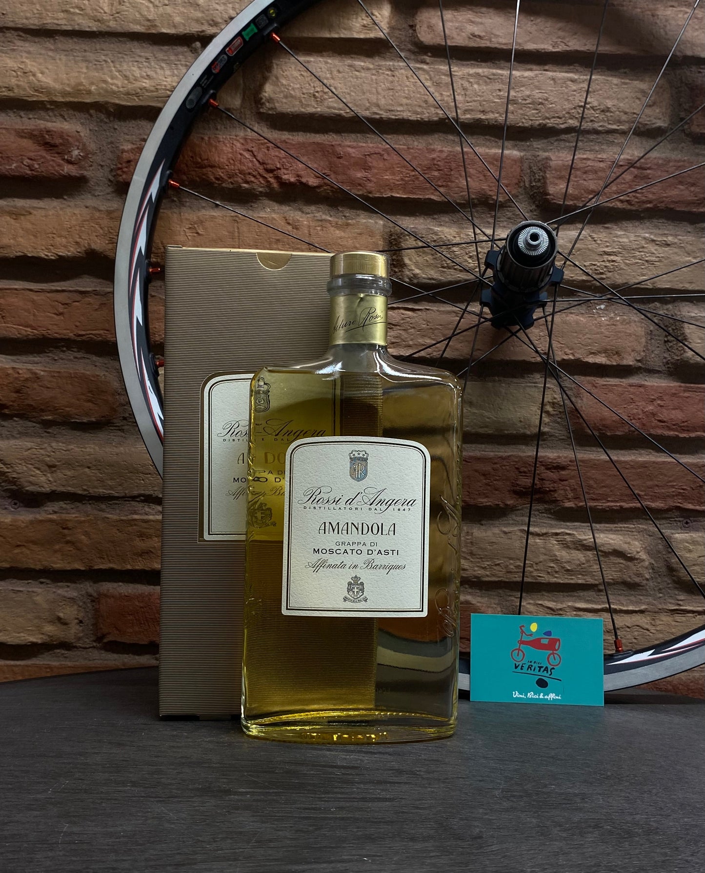 Rossi d'Angera - Grappa di Moscato d'Asti Amandola 70cl