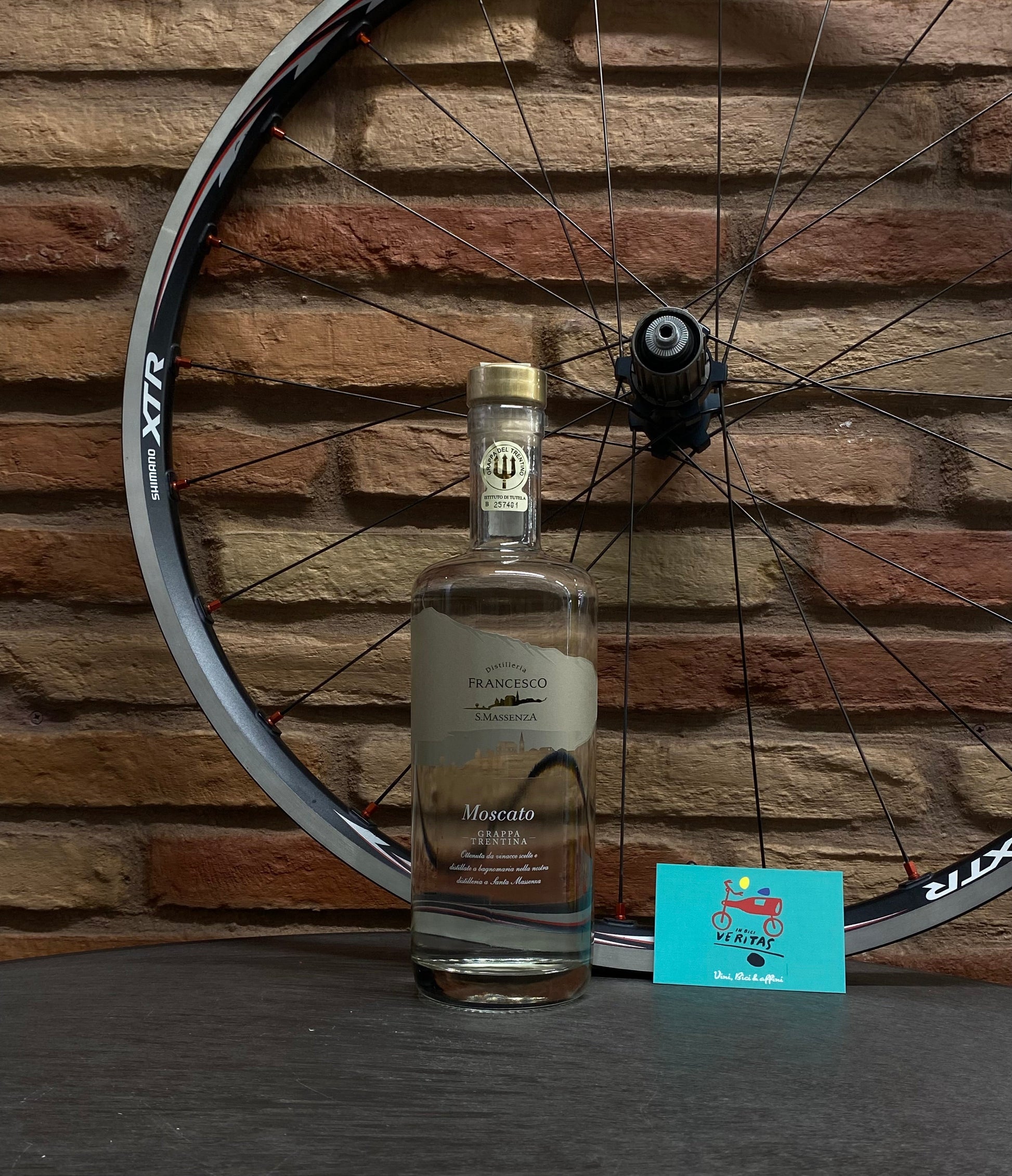 Distilleria Francesco - Grappa di Moscato S. Massenza