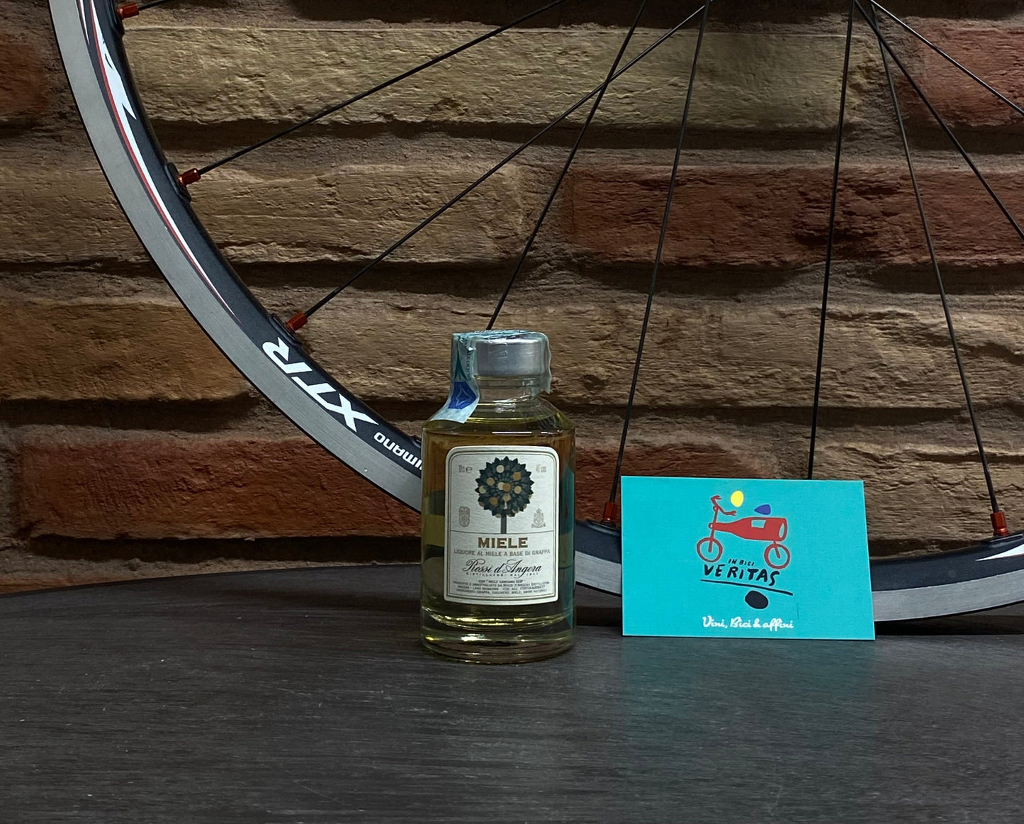 Rossi d'Angera - Liquore al Miele a Base di Grappa 10cl