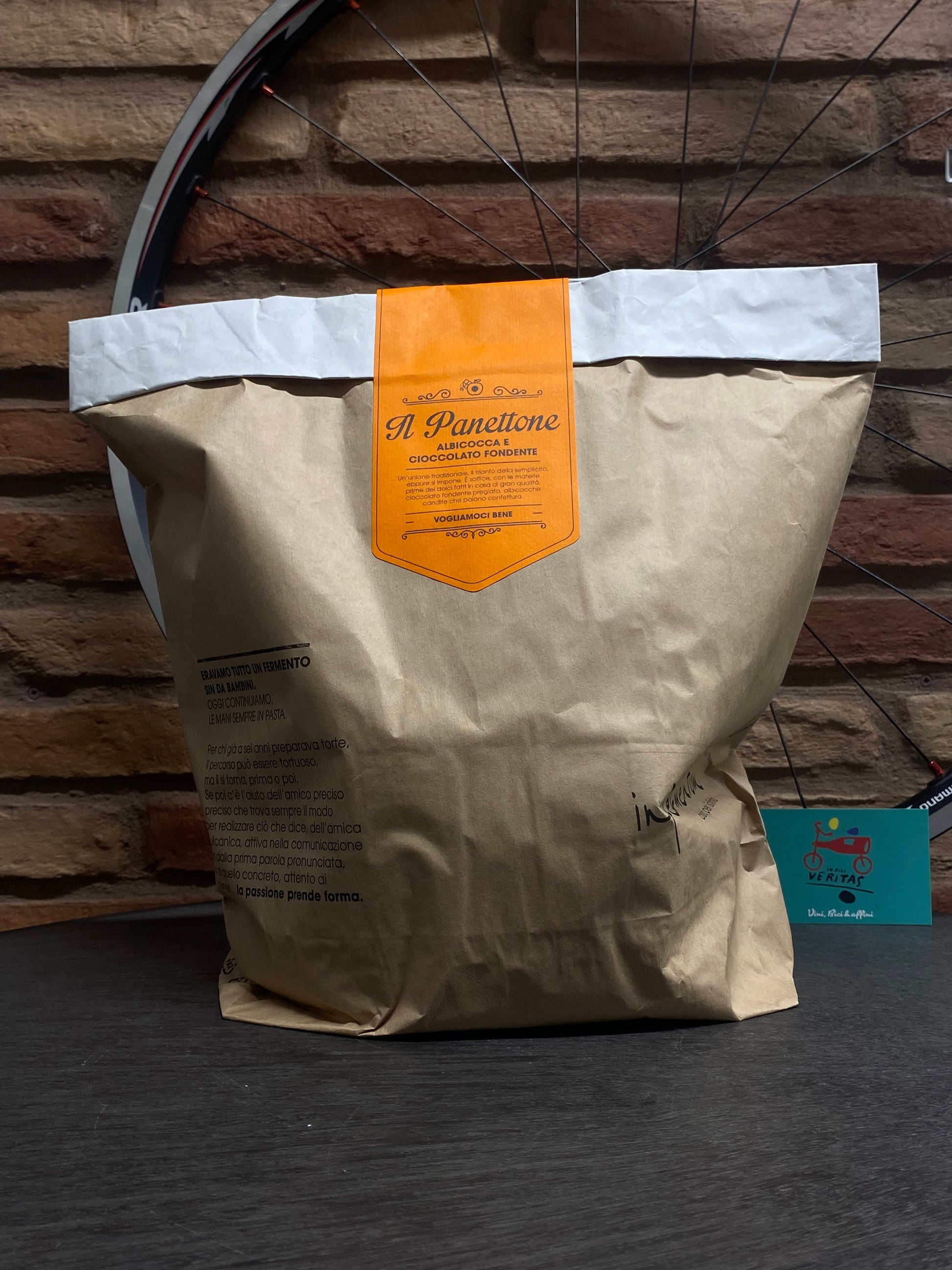 Infermentum - Panettone Albicocca e Cioccolato Fondente