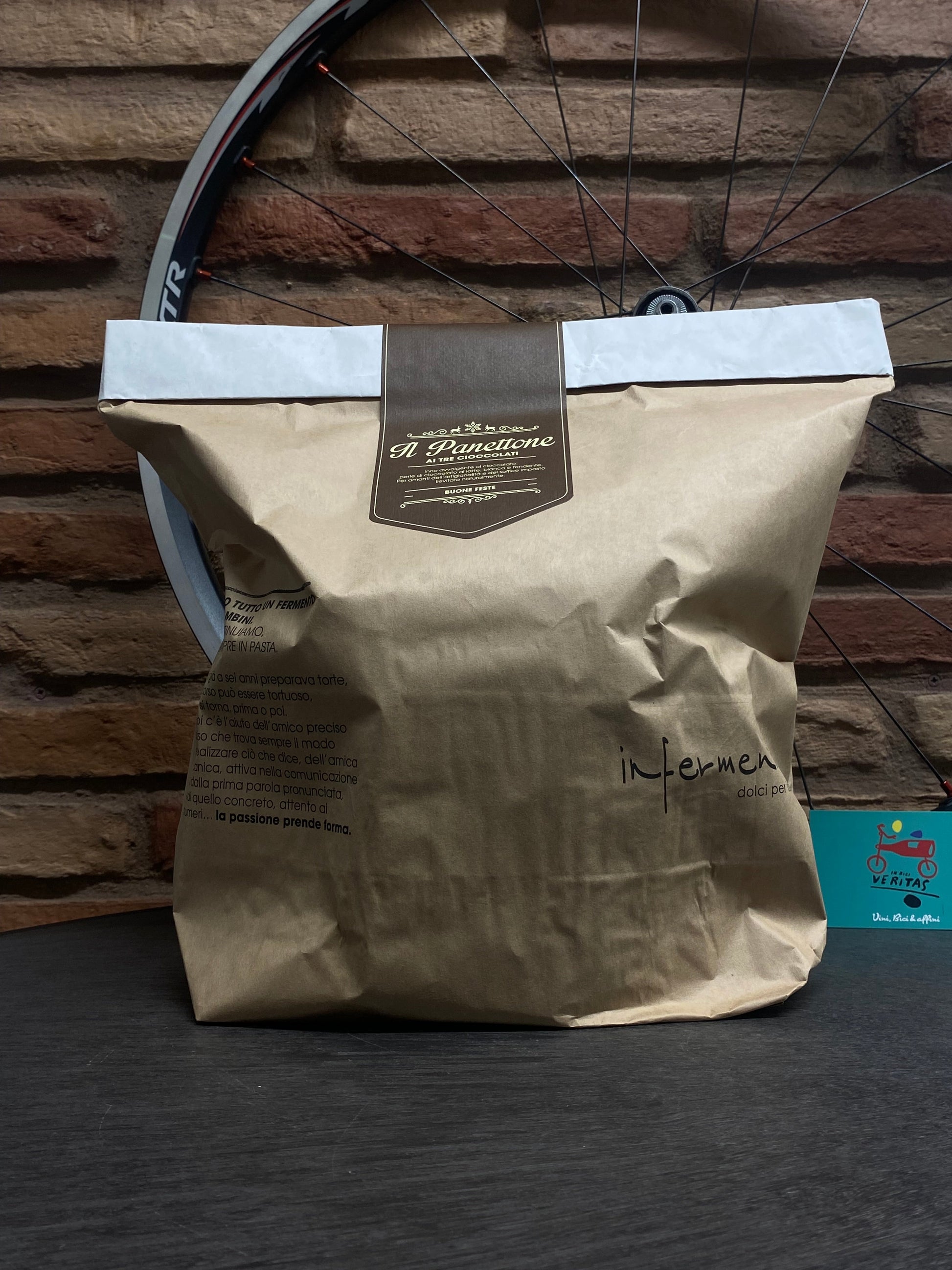 Infermentum - Panettone ai tre cioccolati