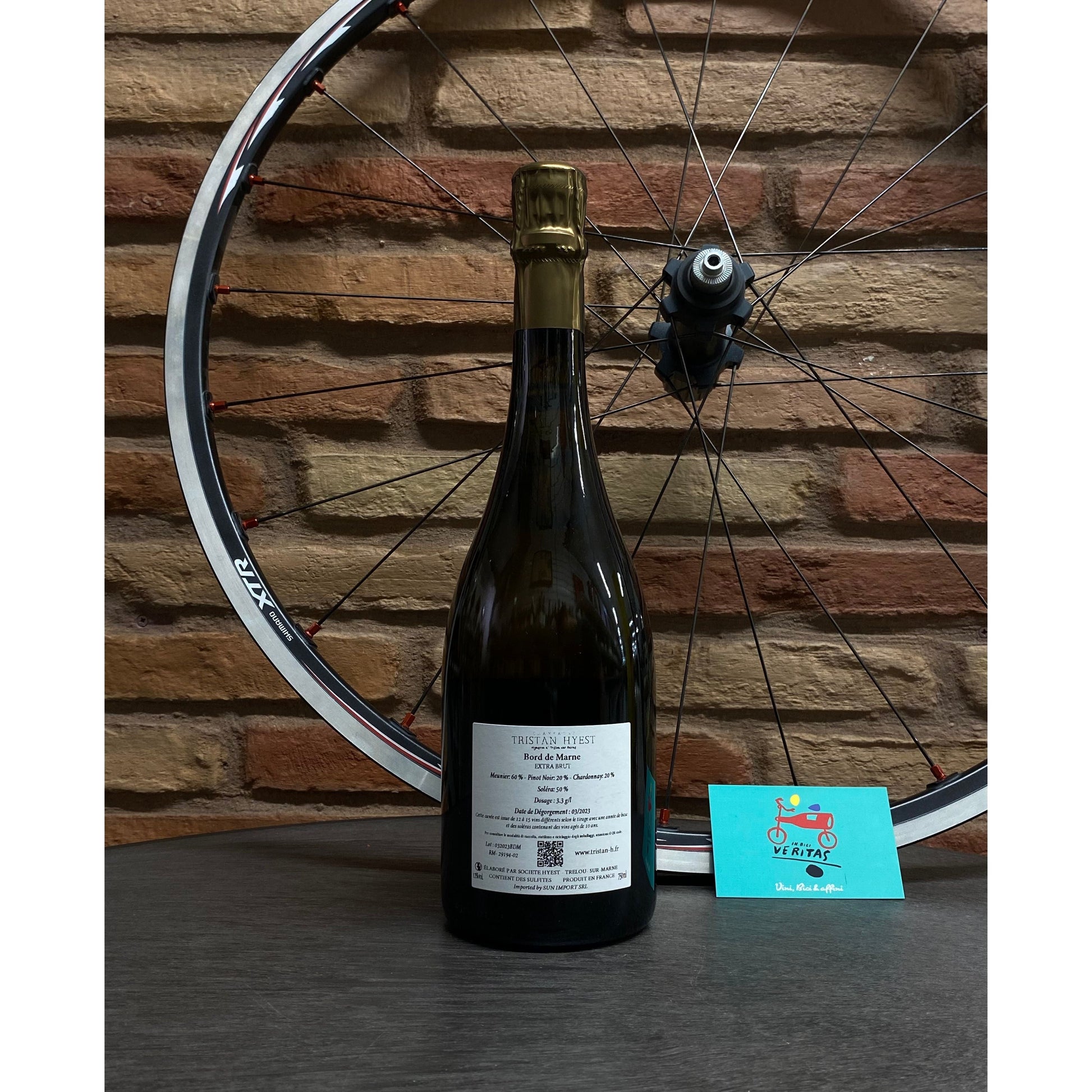 Tristan Hyest - Champagne Bord de Marne Extra Brut