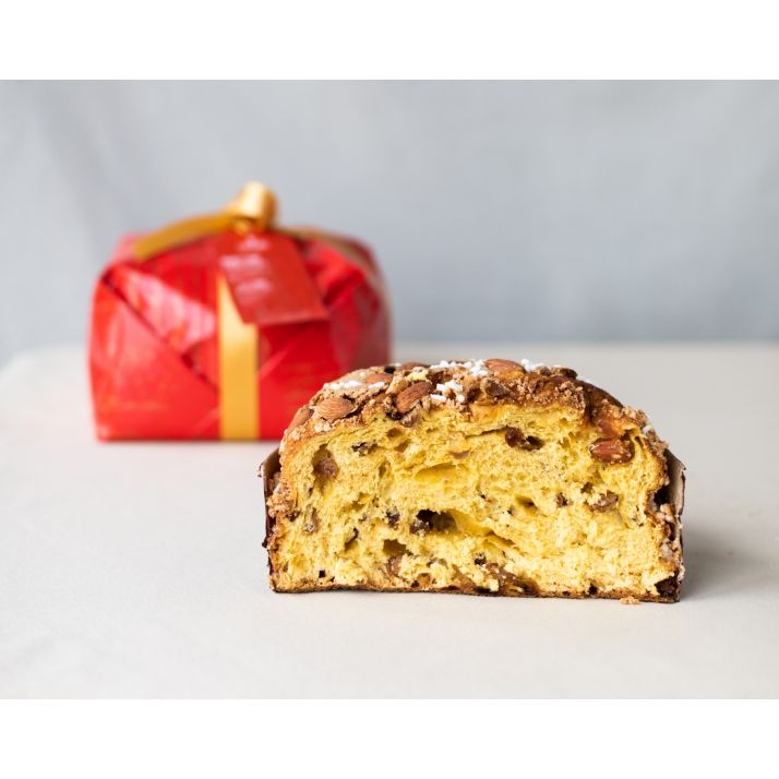 Relanghe – Panettone al Moscato d'Asti con glassa alla nocciola